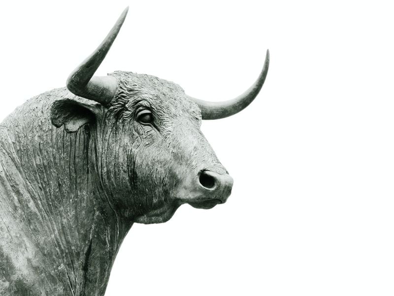 Bitcoin nears $100k, with crypto market cap at record $3.4t