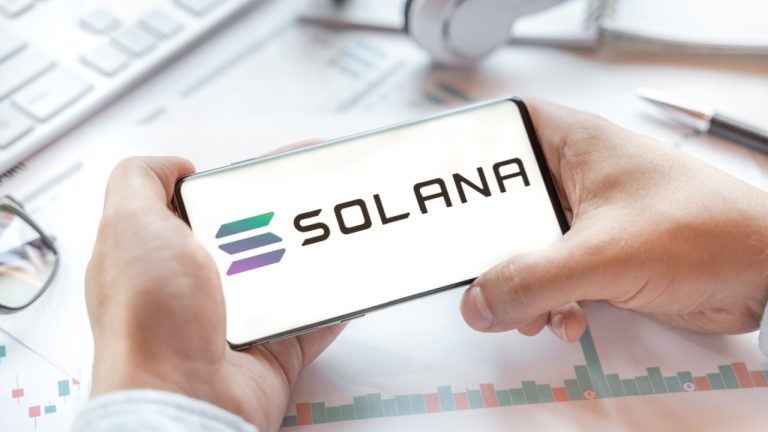New record for solana decentralized exchanges with monthly volume surpassing $100 billion