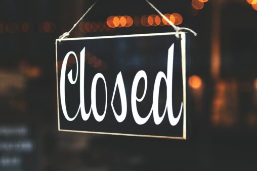 De banking deserves urgent attention