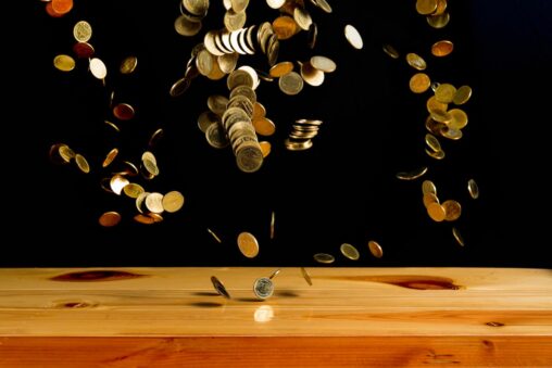 Btc nosedive to 92k hits doge, xrp futures hardest as liquidations climb to $1b