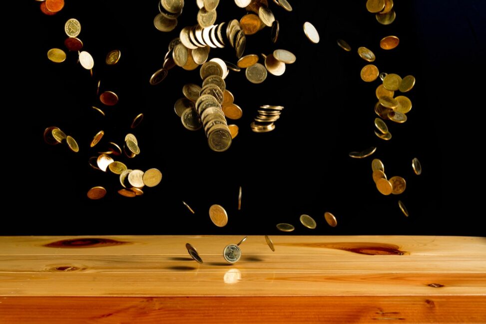 Btc nosedive to 92k hits doge, xrp futures hardest as liquidations climb to $1b