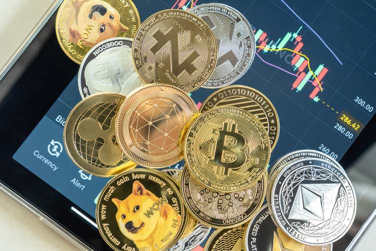 Bitcoin set to rise on weekly basis, soars 132% in a year