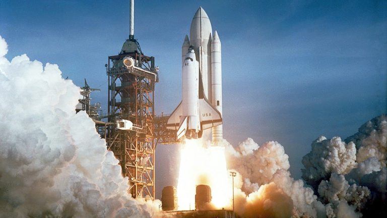 Us vs. china: trump’s aide predicts new bitcoin space race