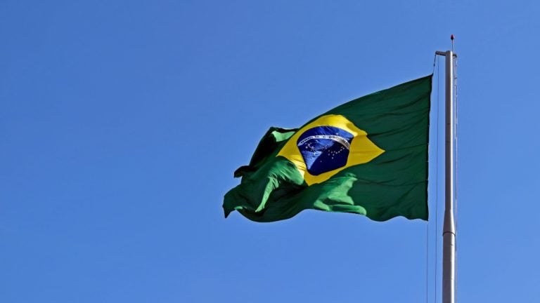 Brazil groups stablecoins with foreign currency in new regulatory draft