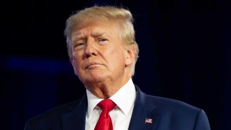 Trump Rings Nyse Bell, Promises To Do Something Great With Crypto