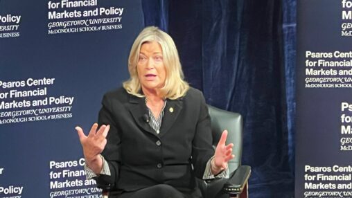 Crypto's Senate Ally Lummis Pushes Federal Agencies On Digital Assets Issues