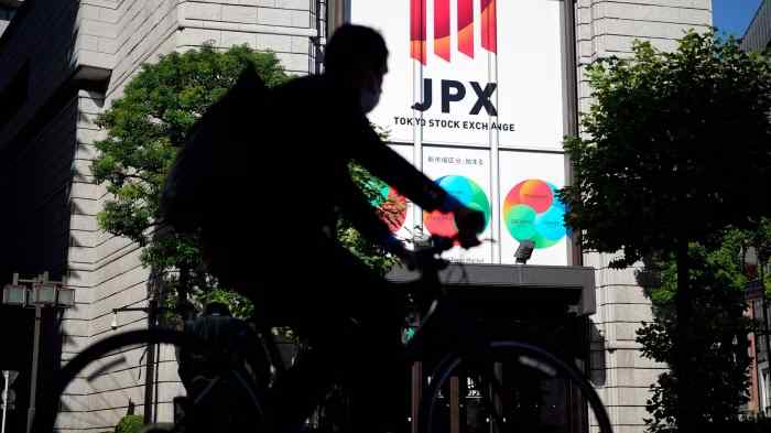 Asia Tech Stocks Slide In Wake Of Wall Street Rout
