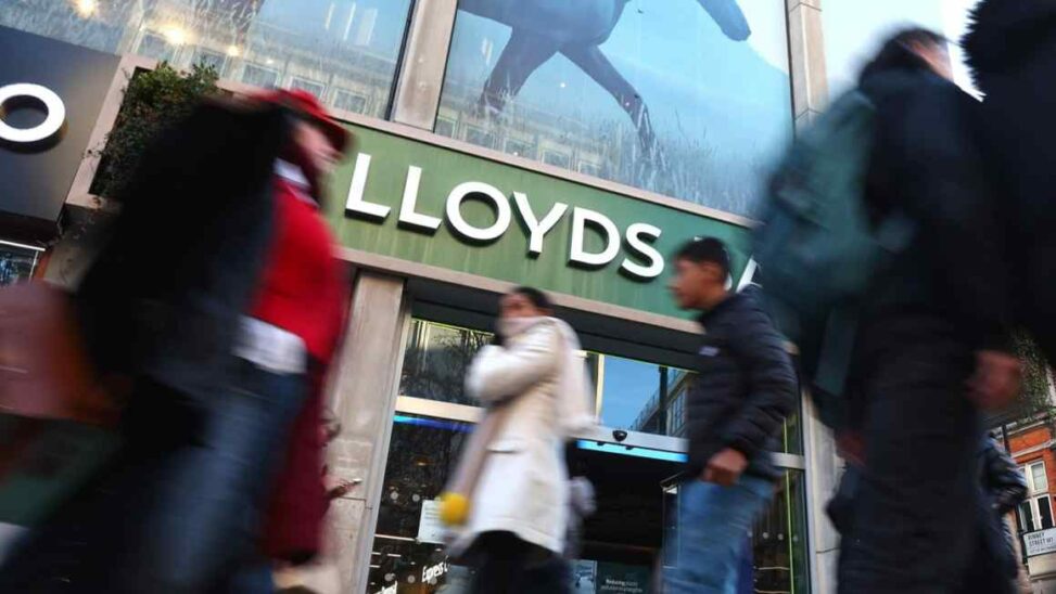 Lloyds Bank To Shut Another 136 Branches