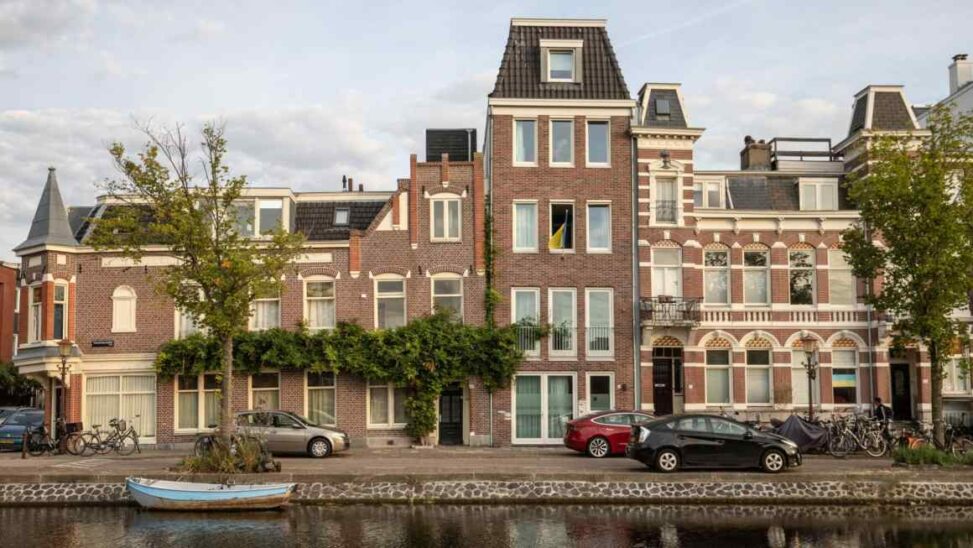 Investors Choose Flats And Hotels Over Offices As Property Deals Return