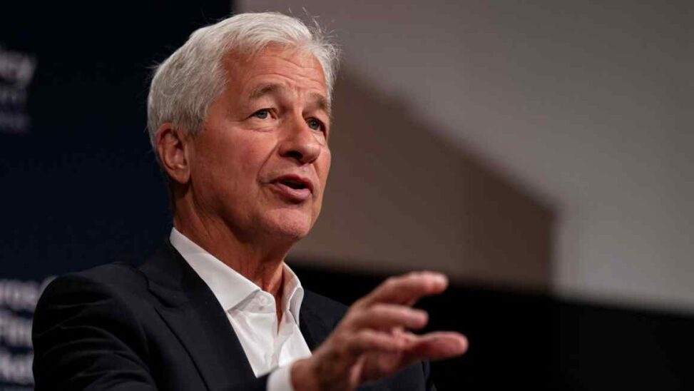 Jpmorgan Lifts Chief Executive Dimon’s Pay By 8% To $39mn