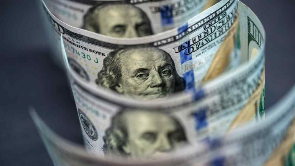Corporate Borrowers Kick Off 2025 With Record Setting $83bn Bond Bonanza