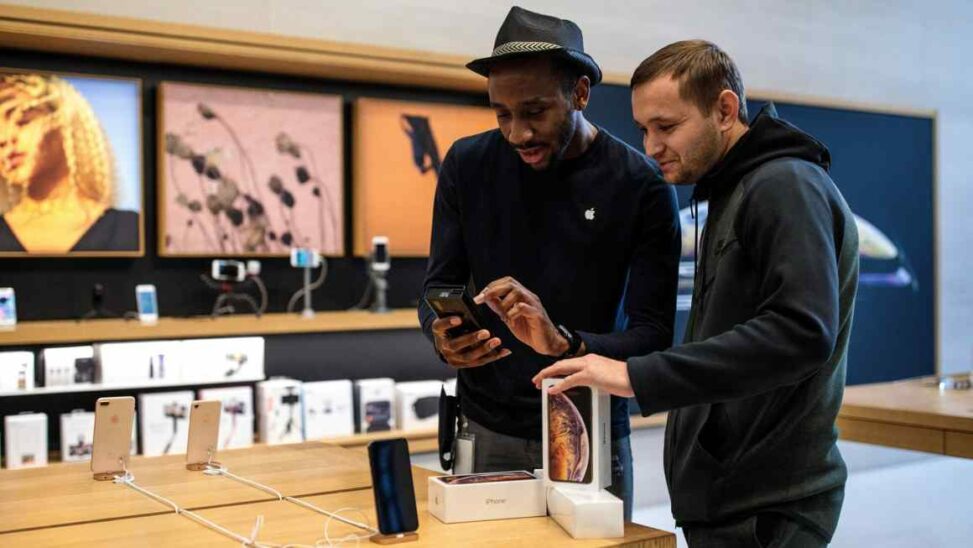 Apple £1.5bn Class Action Case Kicks Off In Uk Courts