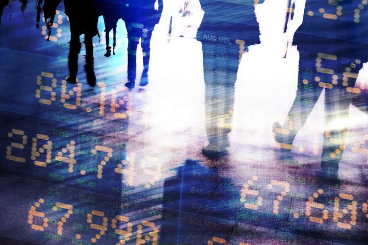 European Markets Edge Lower As Investors Await Eurozone Inflation Data