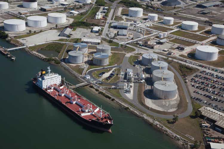 Tanker Rates Extend Rise On Sanctions, Demand To Load Mideast Oil