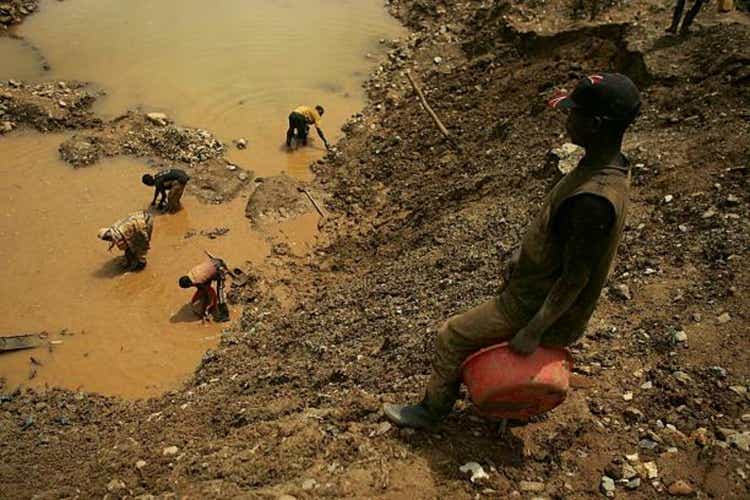 Belgium Said To Begin Probe Into Drc's Allegations Of Apple Using Conflict Minerals