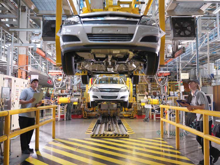 U.s. Auto Industry Bracing For New Trade And Regulatory Landscape