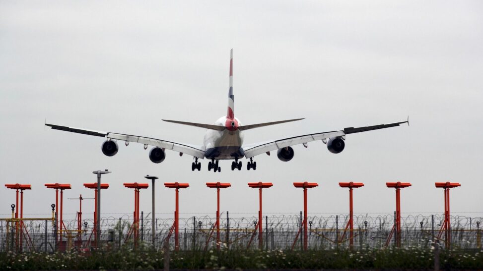 Net Zero Sec Miliband Says He Will Not Resign If Govt Backs Heathrow Third Runway After Years Of Opposition