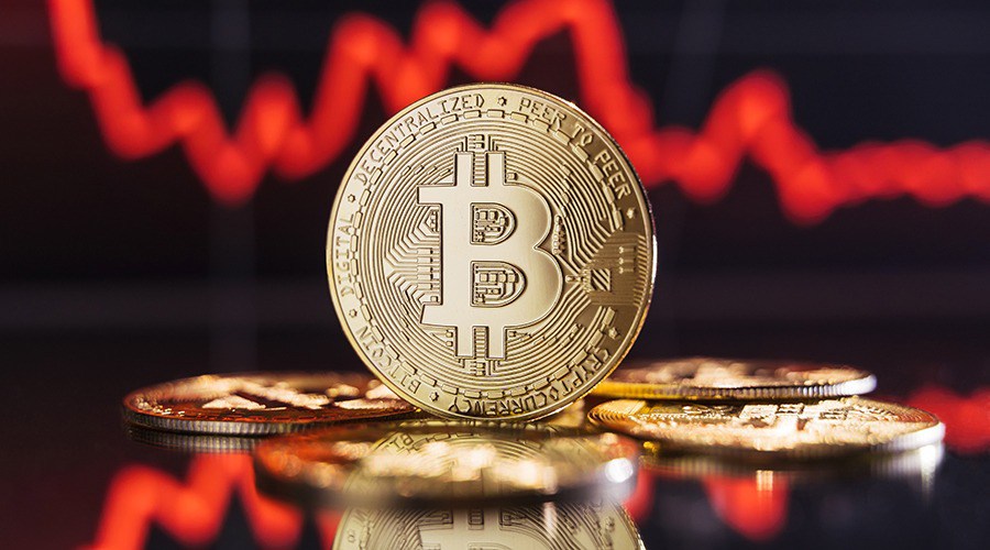 Why Is Bitcoin Going Down? Btc Price Falls To $82k, Dropping Below A Key Indicator For Buyers