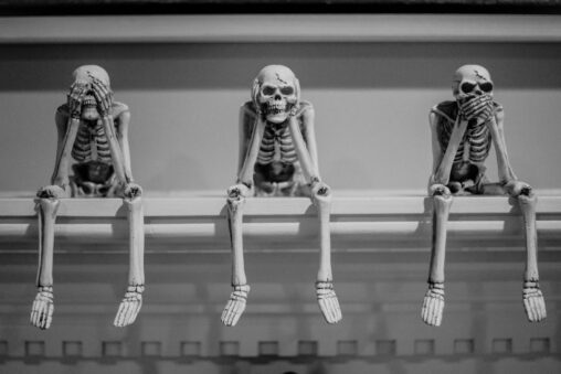 Crypto Greed Index Flashes 'extreme Fear' As Market Drops 10%