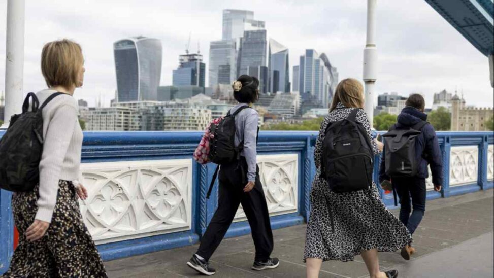 Uk Wage Growth Accelerates In Final Quarter Of 2024