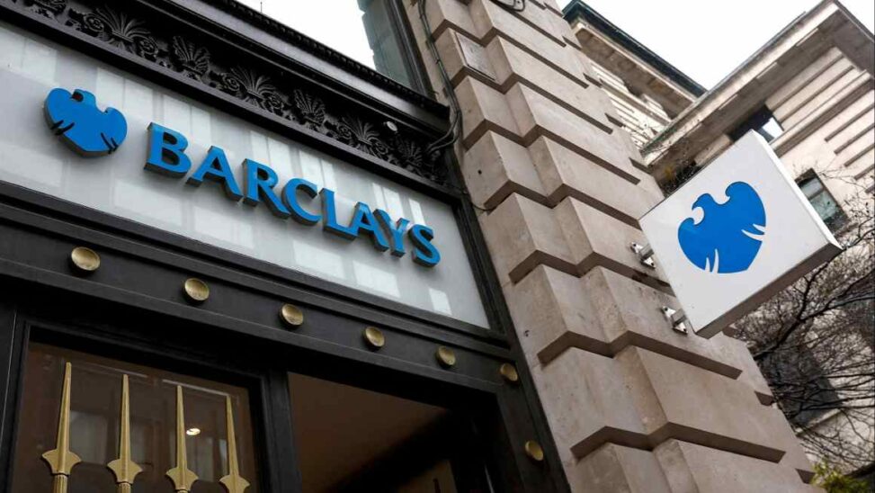 Barclays Returns To Profit In Fourth Quarter