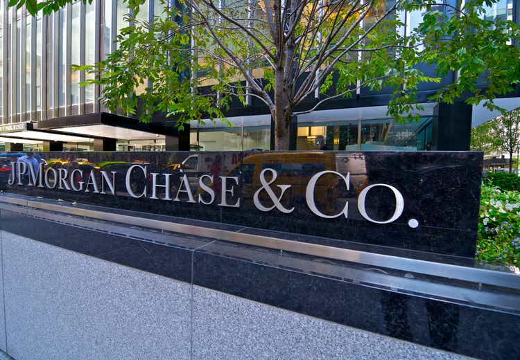 Jpmorgan Chase Starts First Round In Series Of Layoffs Report