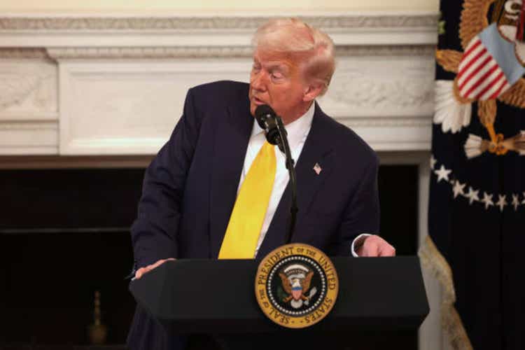 Trump Administration Tells U.s. Agencies To Prepare For ‘large Scale’ Layoffs: Report
