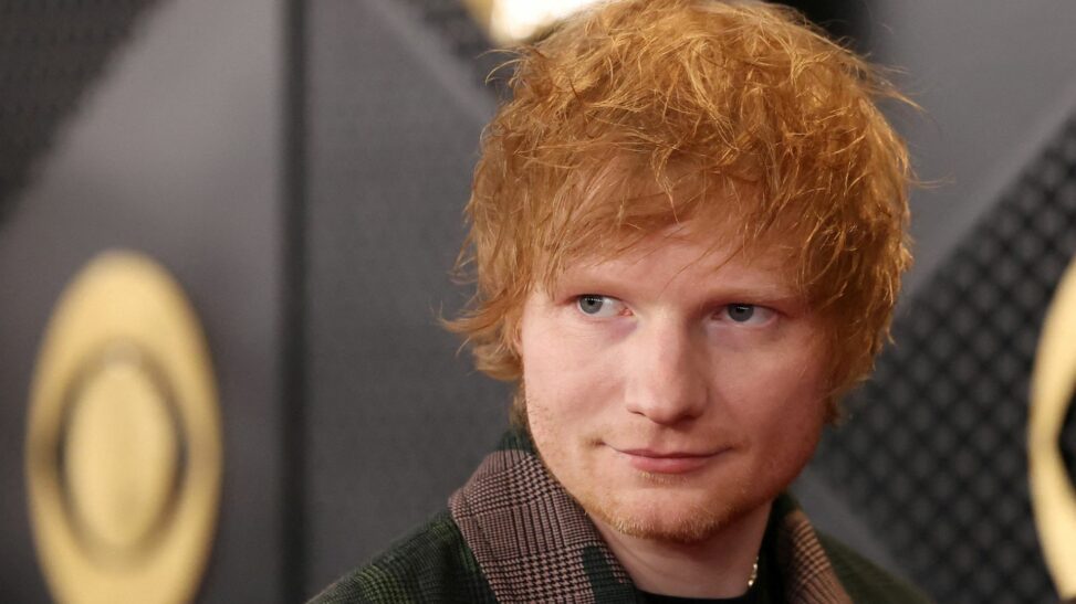 Ed Sheeran Has Plug Pulled On Him While Busking