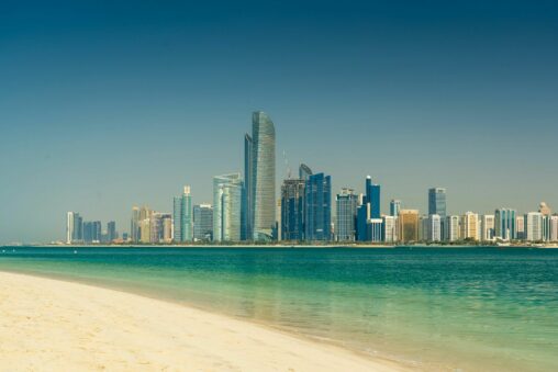 Abu dhabi’s adgm and chainlink partner to develop compliant tokenization frameworks