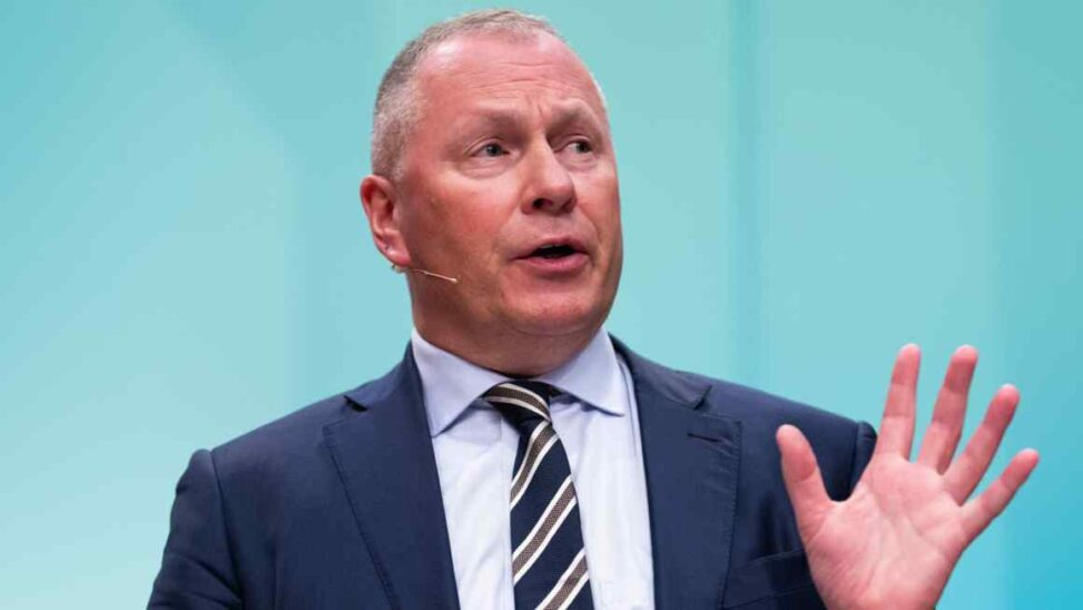 Norway’s Oil Fund To Allocate Billions To Long Short Equity Hedge Funds