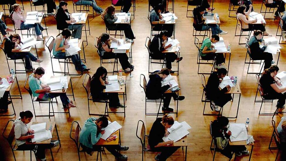 Students Must Learn To Be More Than Mindless ‘machine Minders’