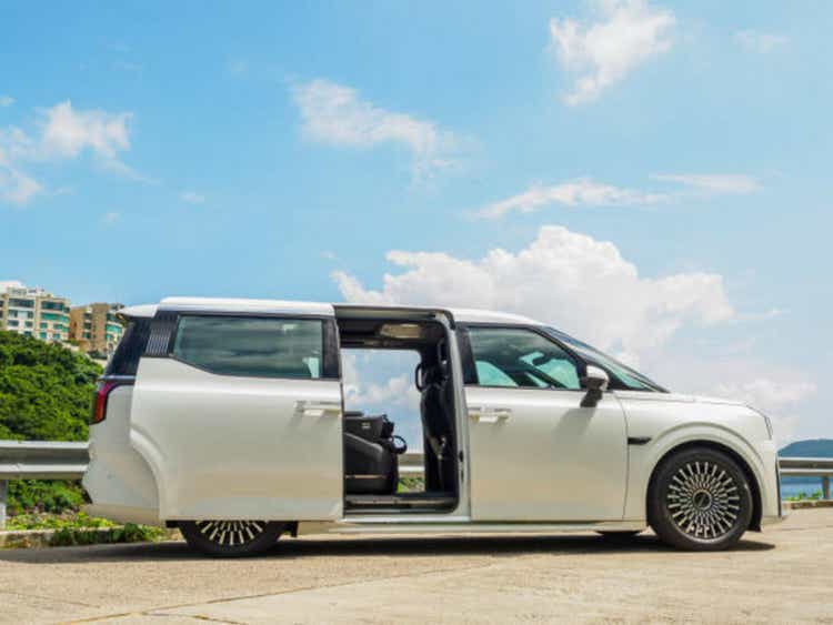 Zeekr Announces 31,277 Vehicle Deliveries In February