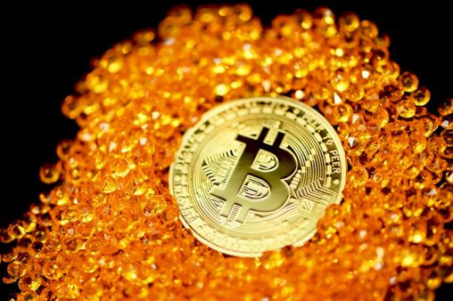 Bitcoin investors are taking profits aggressively – signs of a local top?
