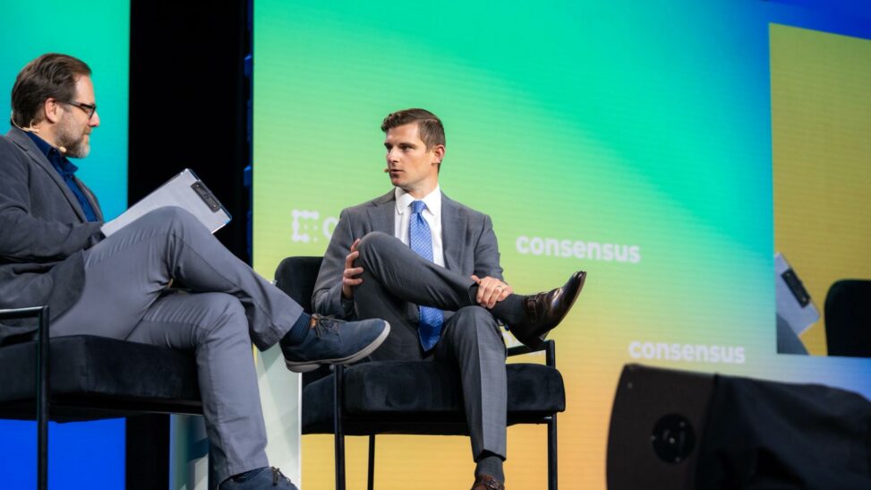 Trump still on track to sign crypto legislation by august, white house's bo hines says