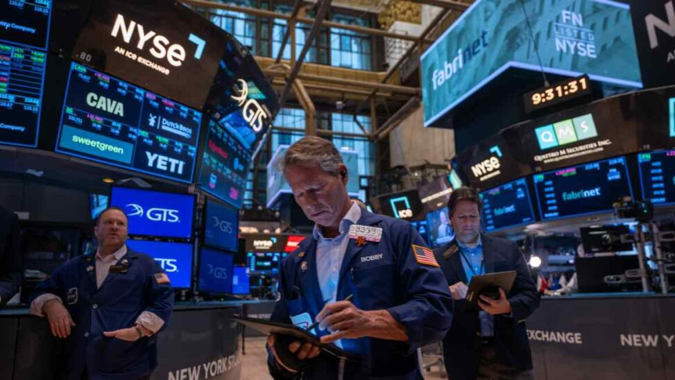 Wall street’s sudden rebound catches investors ‘offside’