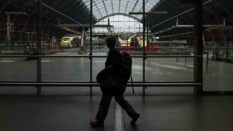 Uk and switzerland open way for direct rail link