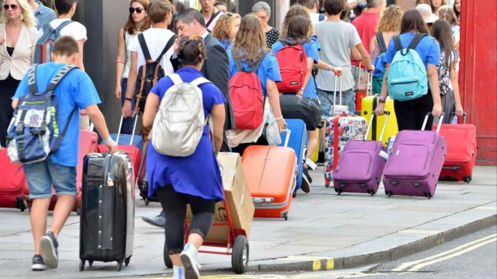 Eu leaders urge starmer to improve mobility deal in last ditch ‘reset’ talks
