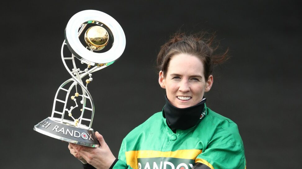 Trailblazing female jockey retires from horse racing