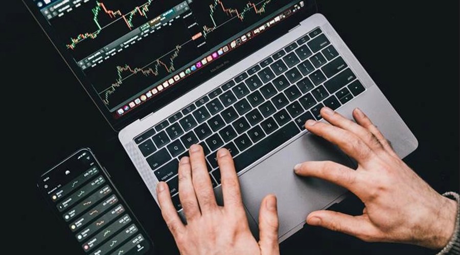 Inside the black box: what makes a bitcoin wallet truly secure?