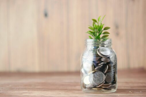 American bitcoin, backed by eric and donald trump jr, pulls in $220m to accumulate btc