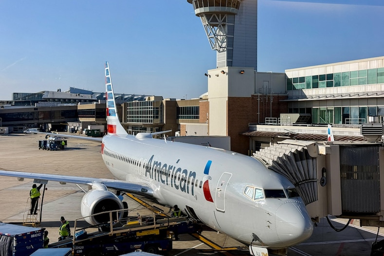 Man who skipped security and snuck onto an american flight ordered to pay $60,000 after the flight was canceled
