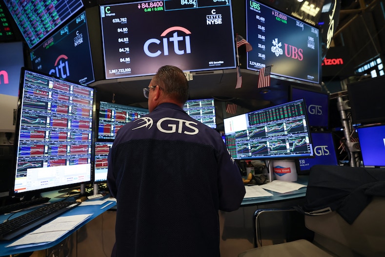 The s&p 500 just flashed a highly bullish 'golden cross' technical signal