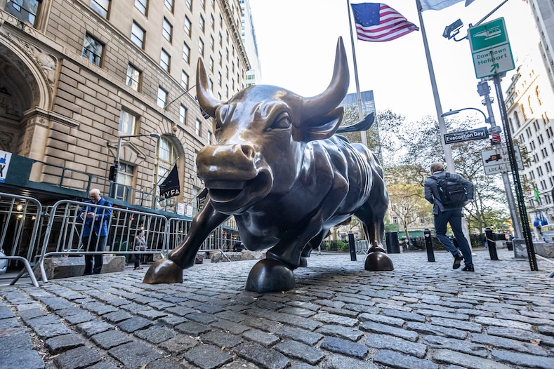 A top strategist who called last year's rally sees ai driving the s&p 500 up 12% by the end of 2025
