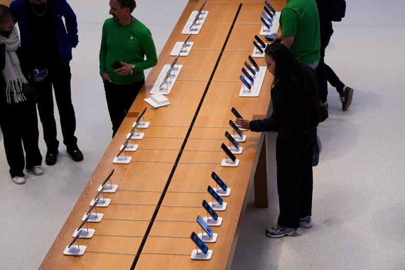 Wall street analyst expects apple to hike the price of some new iphone models by $50