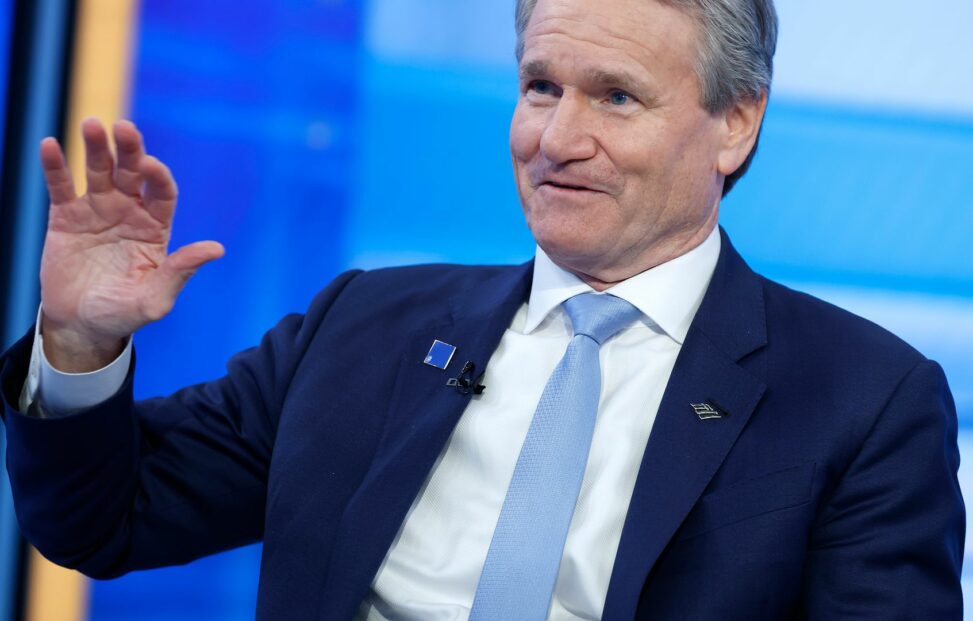 Bank of america joins stablecoin rush as ceo moynihan says work already underway