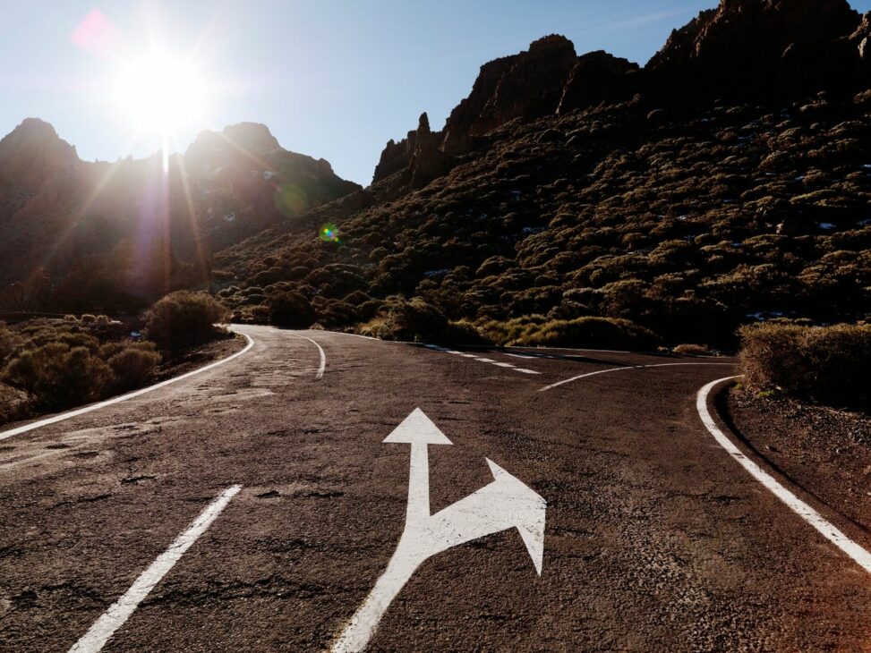 Crypto markets bifurcate with institutions focusing on btc and eth while retail chases alts: wintermute