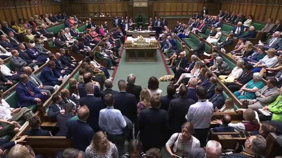 Starmer survives rebellion as welfare cuts pass key vote