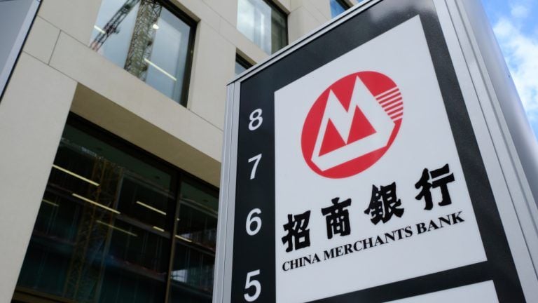 China merchants bank arm wins crypto licence in hong kong