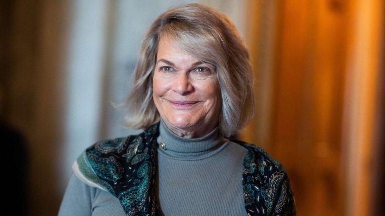 ‘crypto queen’ cynthia lummis calls for senate to cancel august recess and stay in session