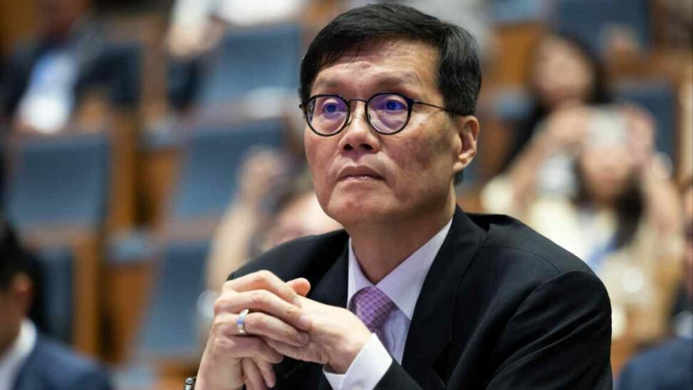 Stablecoins craze pits central bank against lawmakers in south korea